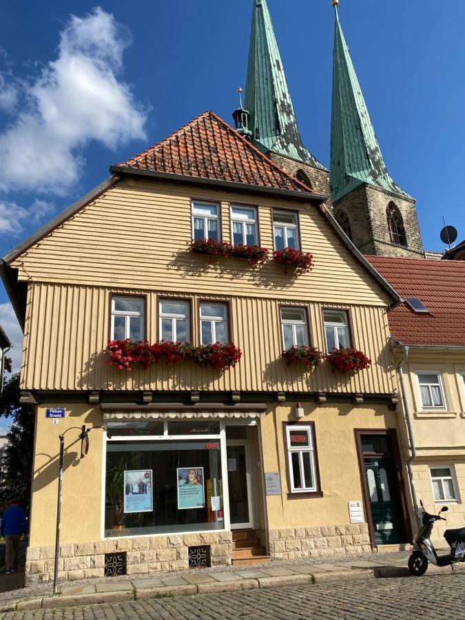 Zum Mathildenbrunnen Apartamento *
